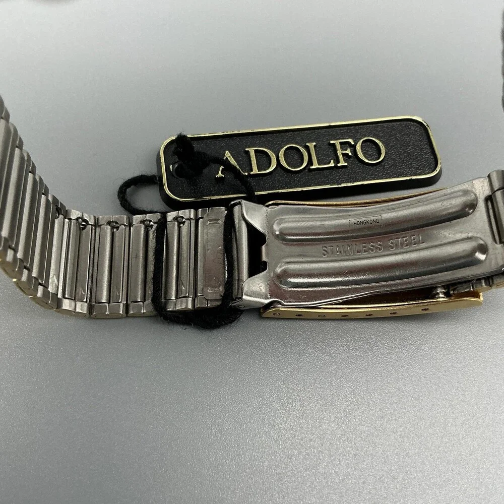 Adolfo Womens Watch 30mm Gold Tone Round Dial 001-6L32 New Battery 7.25